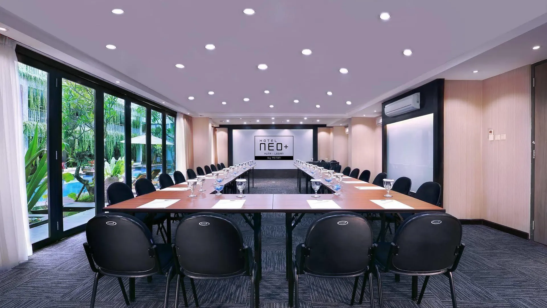 Hotel Neo+ Kuta Legian By Aston 3*,  Indonésie